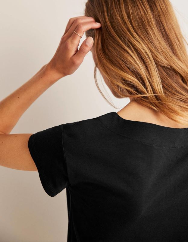 femmes Boden noir t-shirt ultra doux à col bateau vêtements Z42D0160
