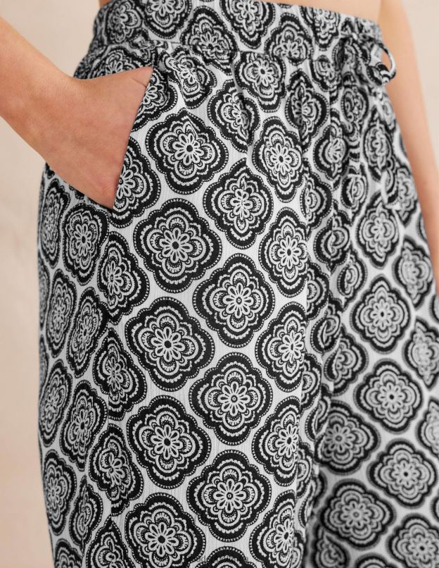 femmes Boden blush noir et botanique pantalon froissé à enfiler vêtements Z42D01494